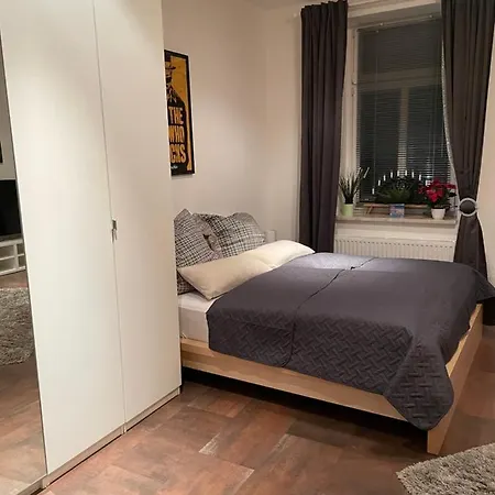 Appartement Schoene Zweiraumwohnung Im Zentrum *
